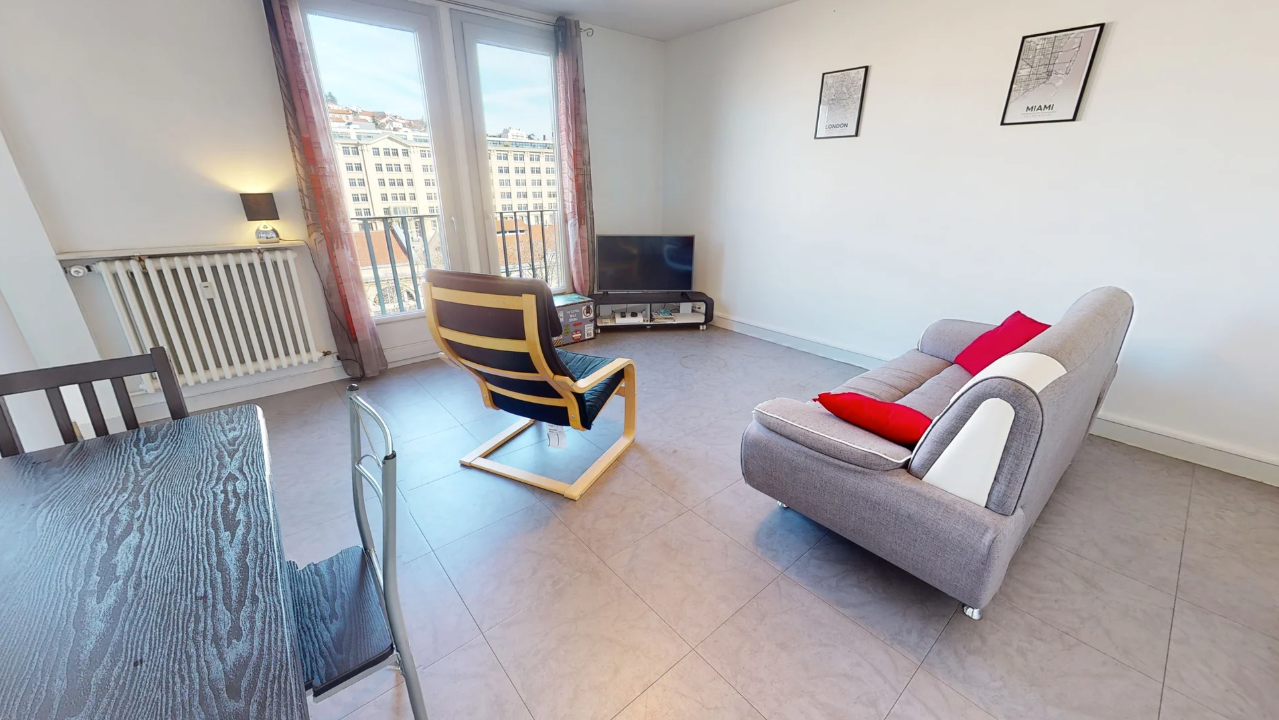 Grand T4 de 76m2, Saint-Étienne